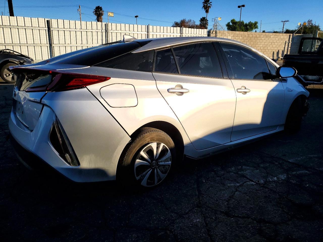 2017 Toyota Prius Prime - Image 3