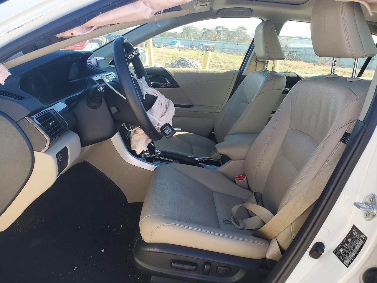 2017 Honda Accord Hybrid Exl - Image 7