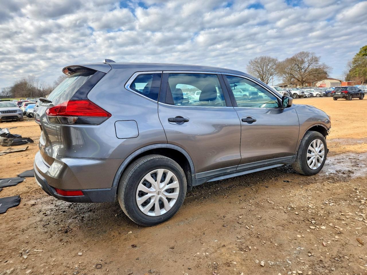 2017 Nissan Rogue S - Фото 3