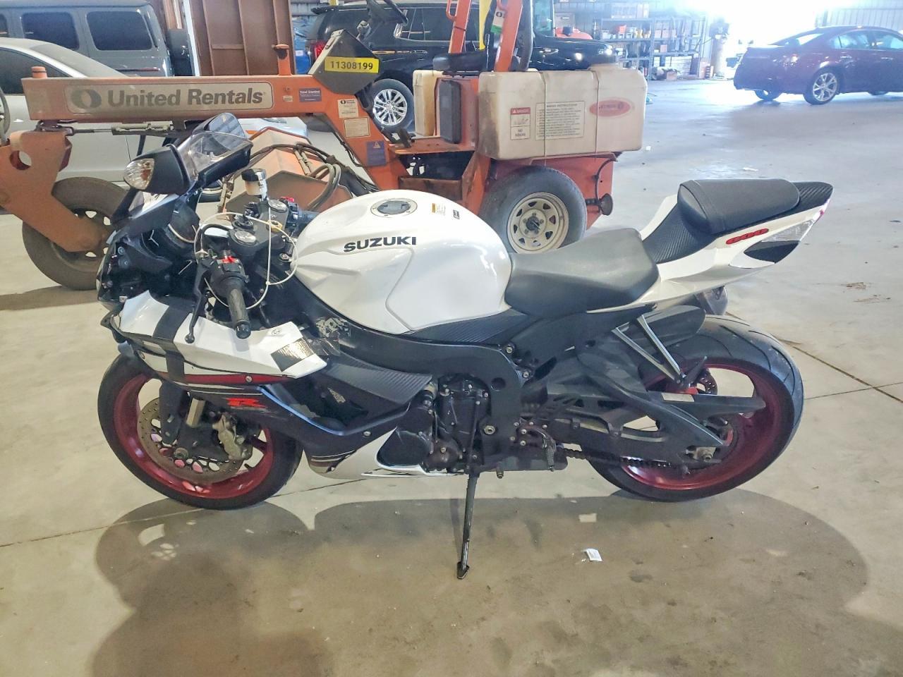 2024 Suzuki Gsx-R600 - Image 3
