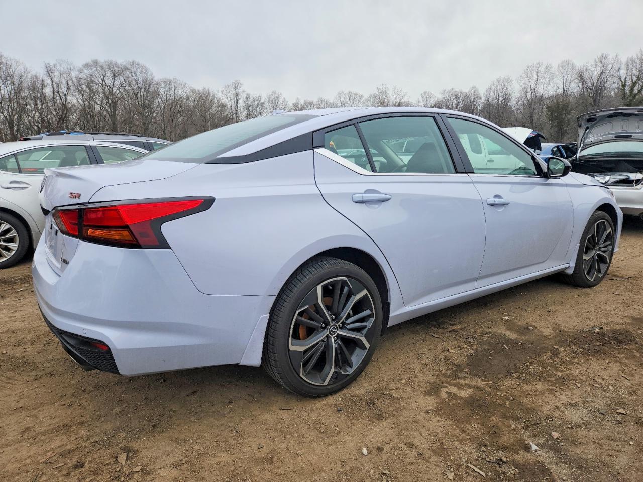 2024 Nissan Altima Sr - Фото 3