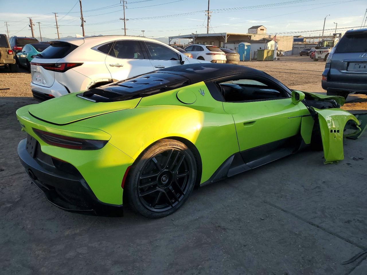 2022 Maserati Mc20 - Image 3