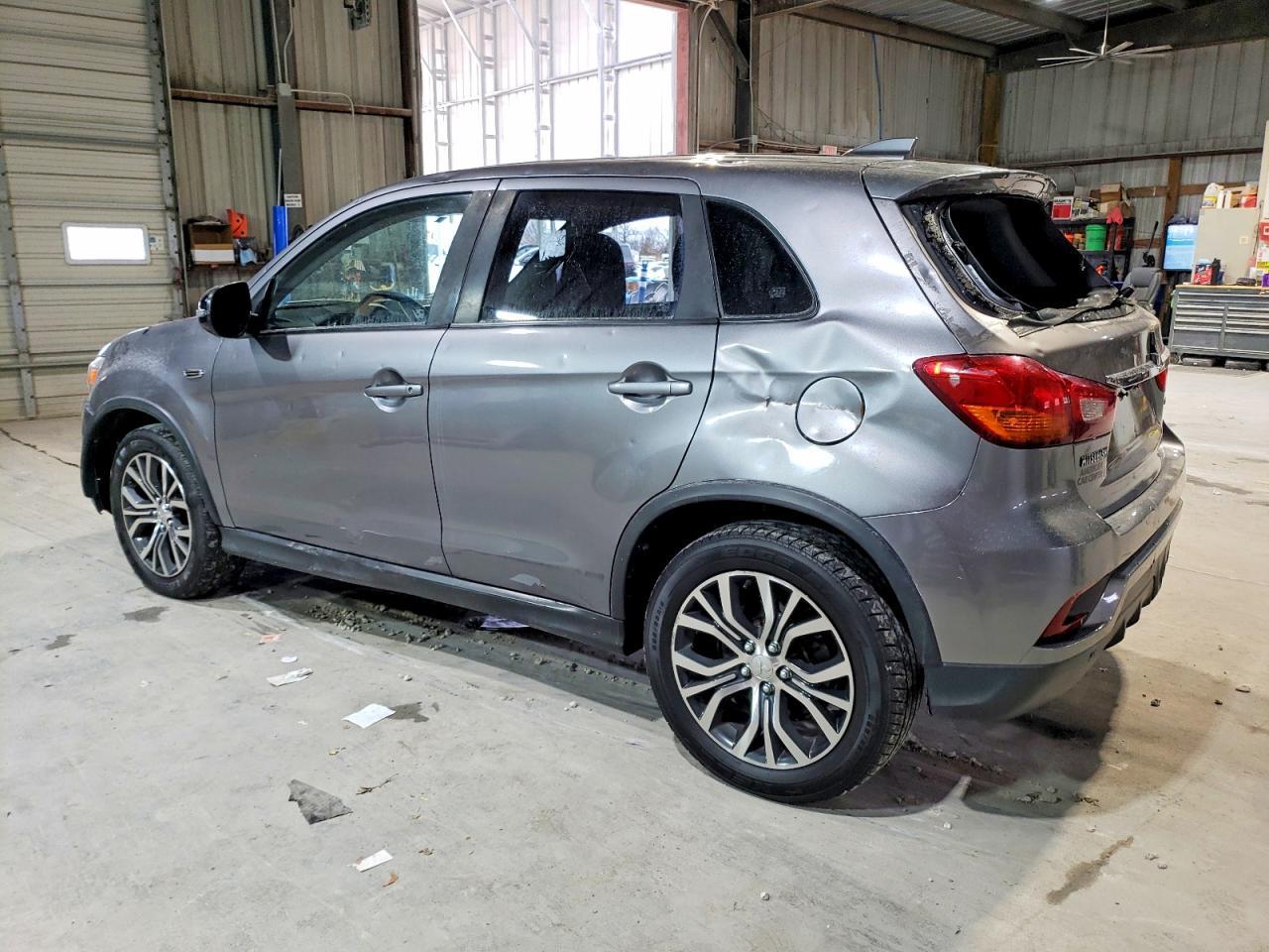 2019 Mitsubishi Outlander Sport Es - Фото 2