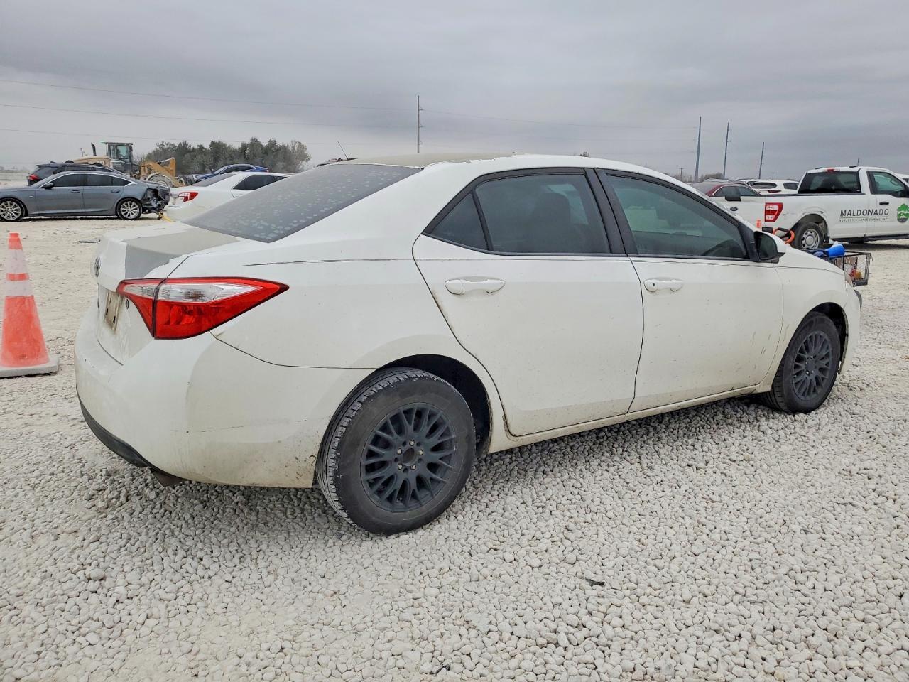 2014 Toyota Corolla L - Фото 3