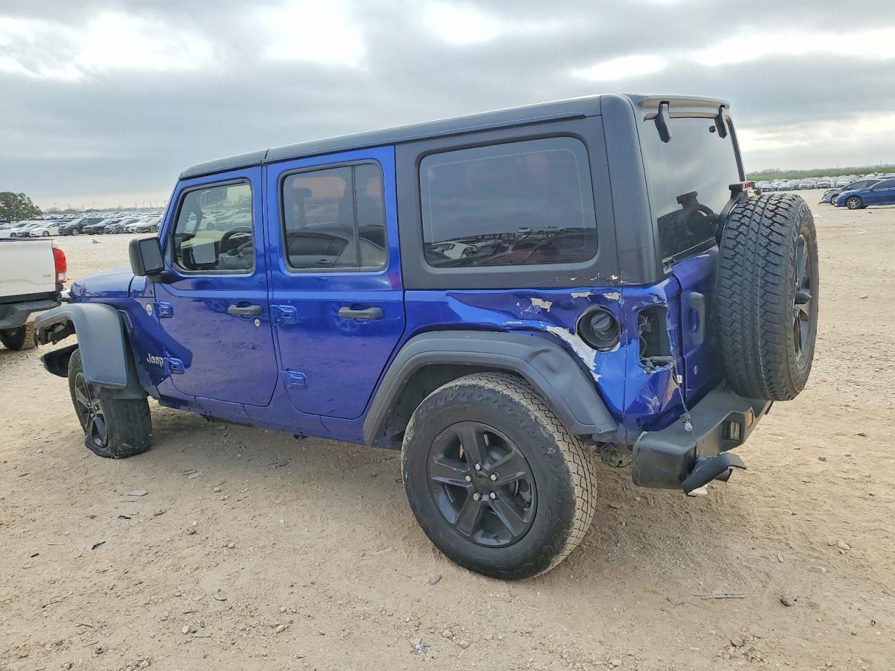 2018 Jeep Wrangler Unlimited Sport - Фото 2