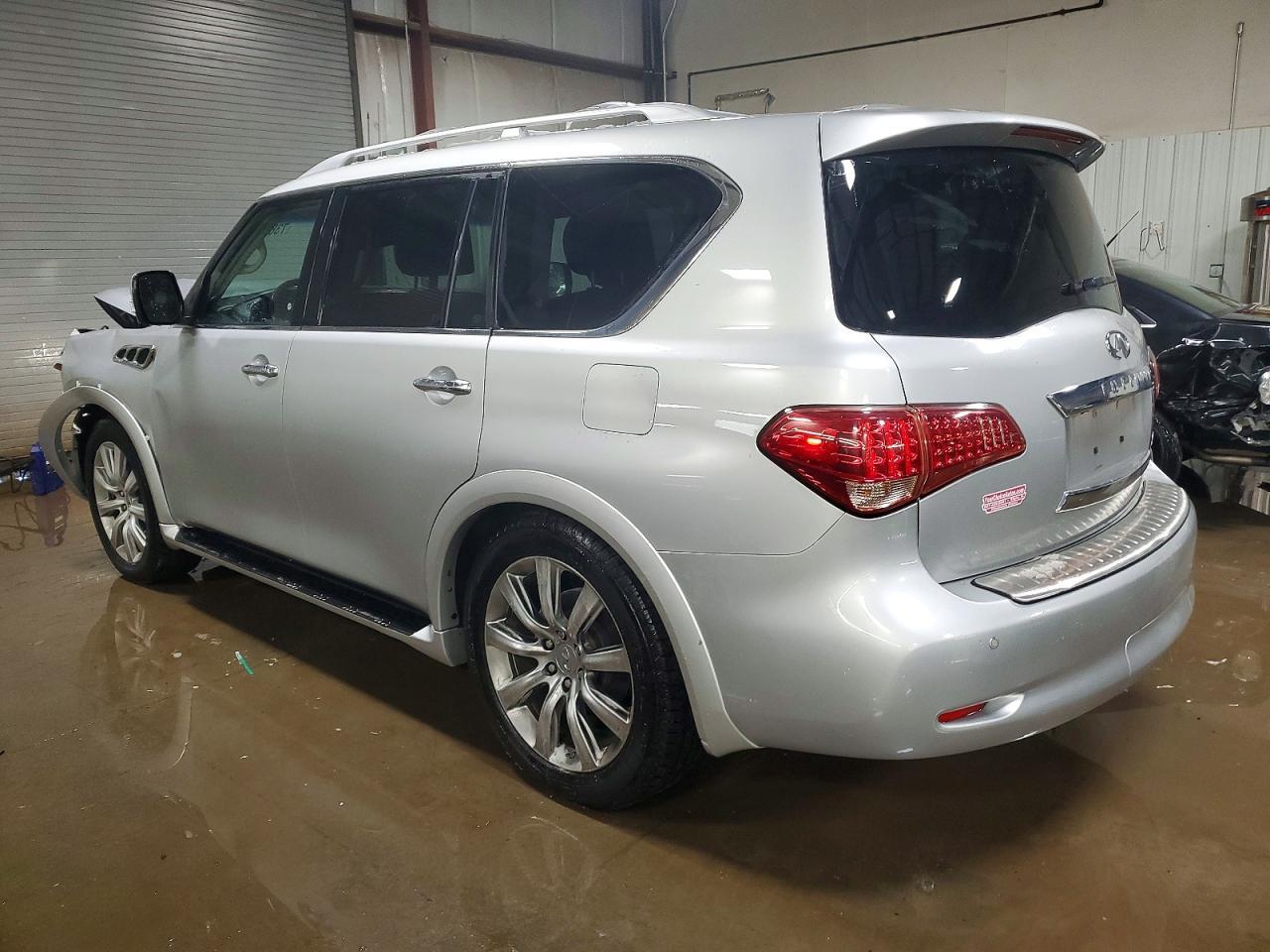 2012 Infiniti Qx56 - Image 2
