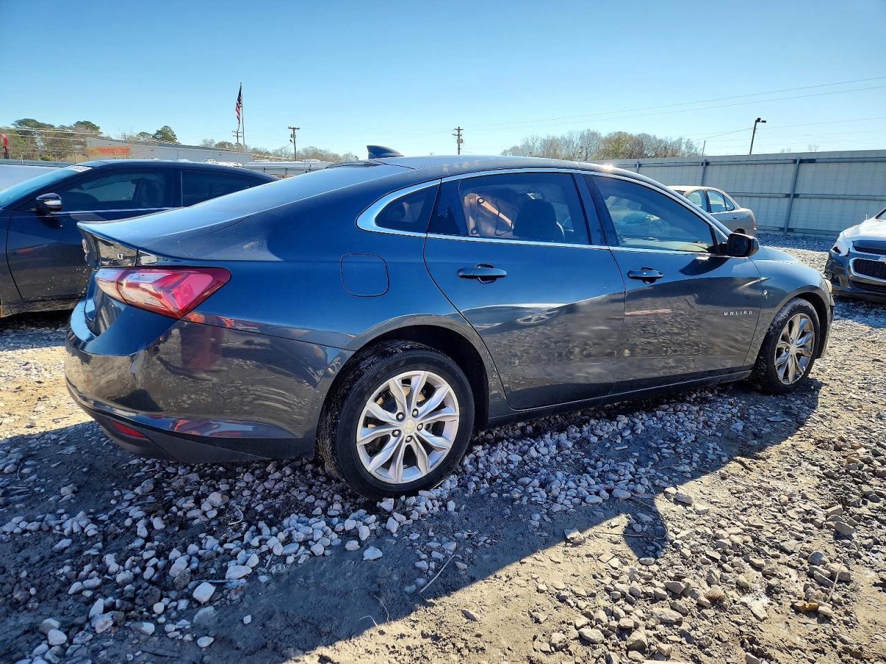2019 Chevrolet Malibu Lt - Image 3