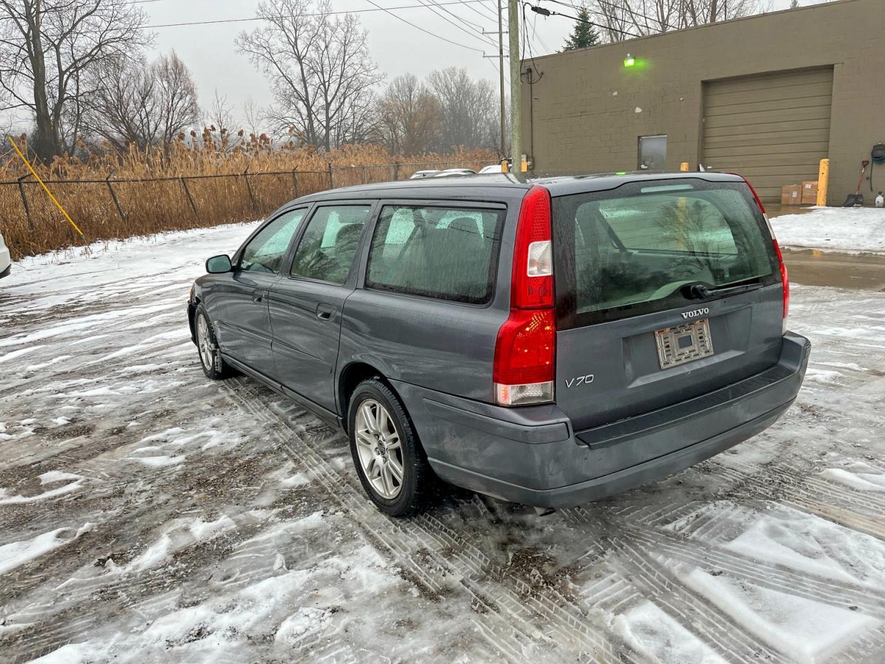 2006 Volvo V70 - Image 3