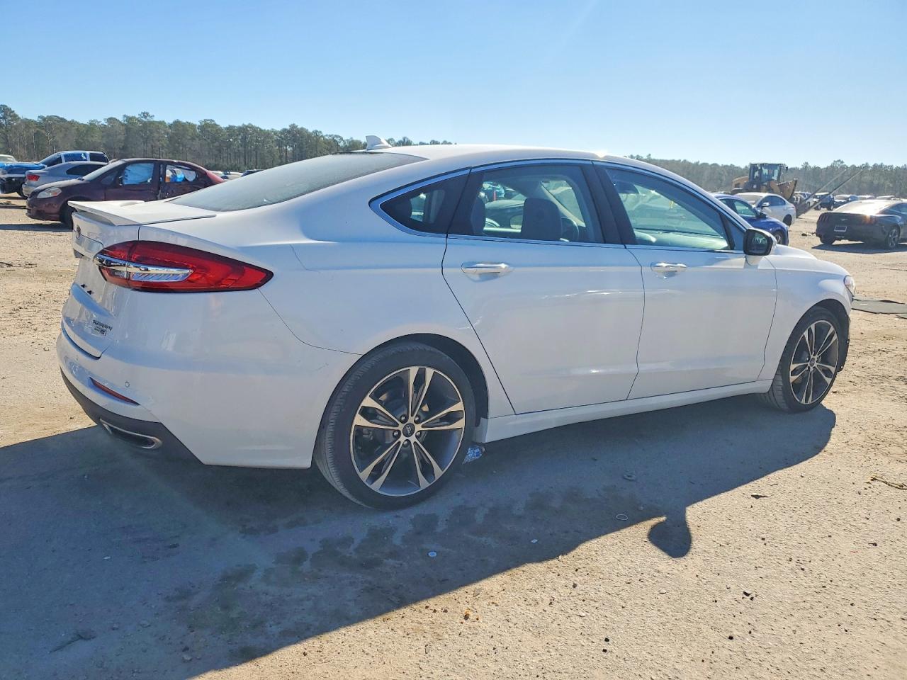 2020 Ford Fusion Titanium - Фото 3