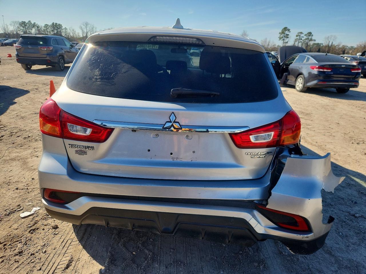 2019 Mitsubishi Outlander Sport Es - Image 6