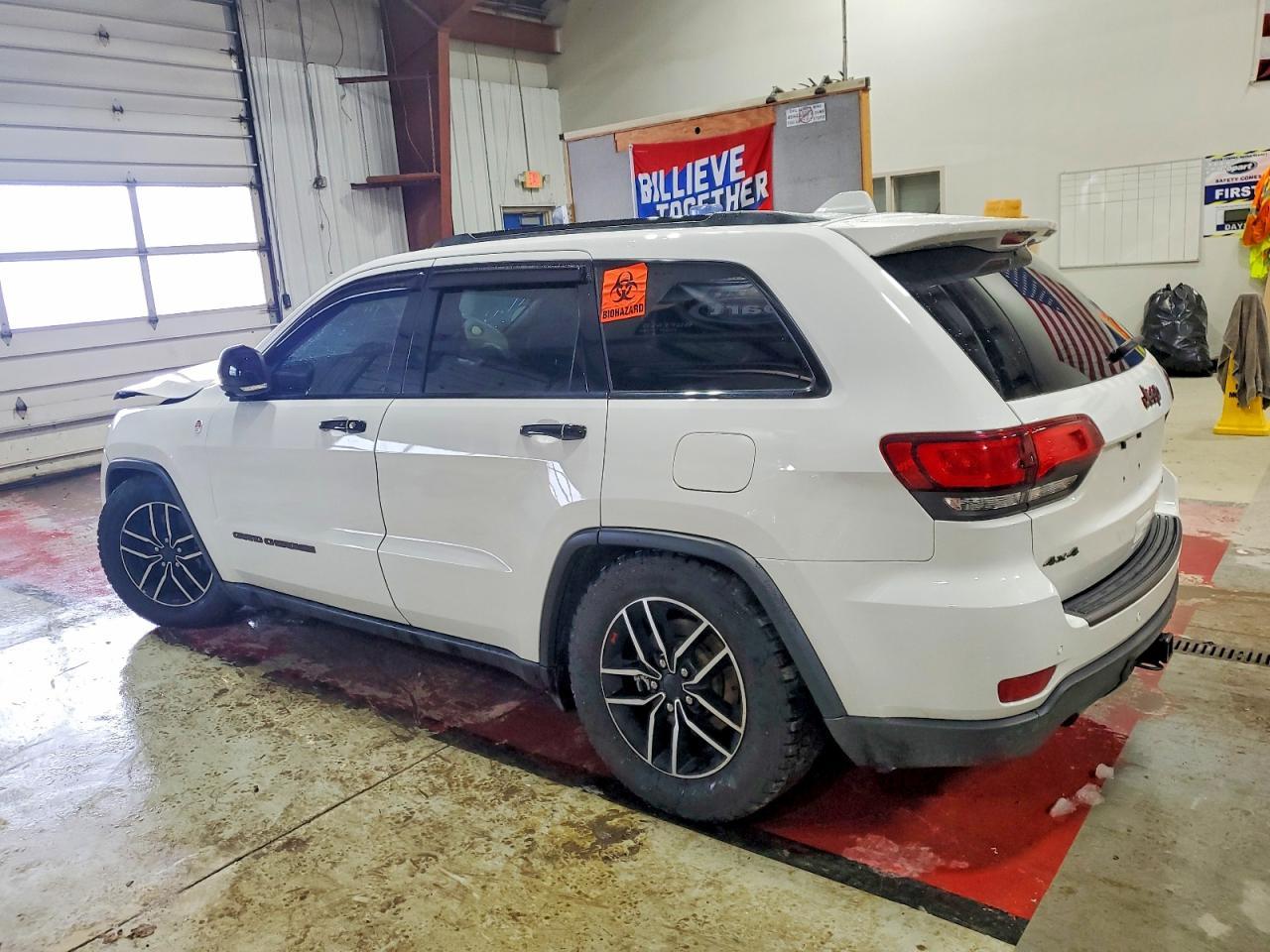 2021 Jeep Grand Cherokee Trailhawk - Image 2
