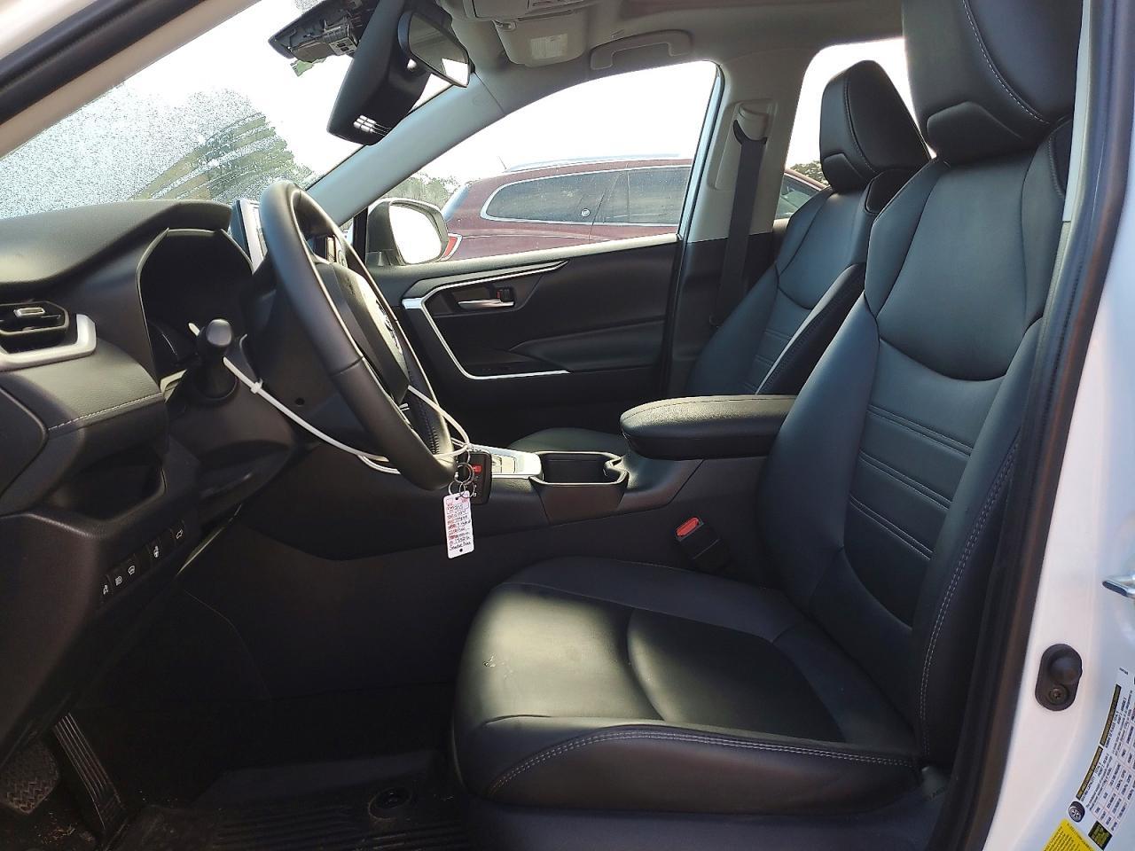 2024 Toyota Rav4 Xle Premium - Фото 7