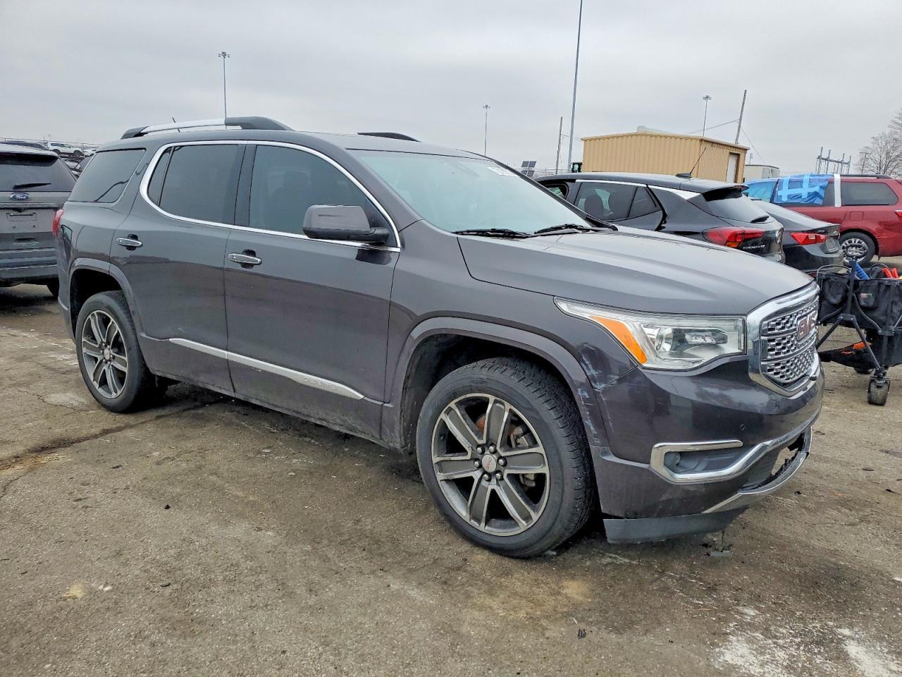 2017 GMC Acadia Denali - Фото 4