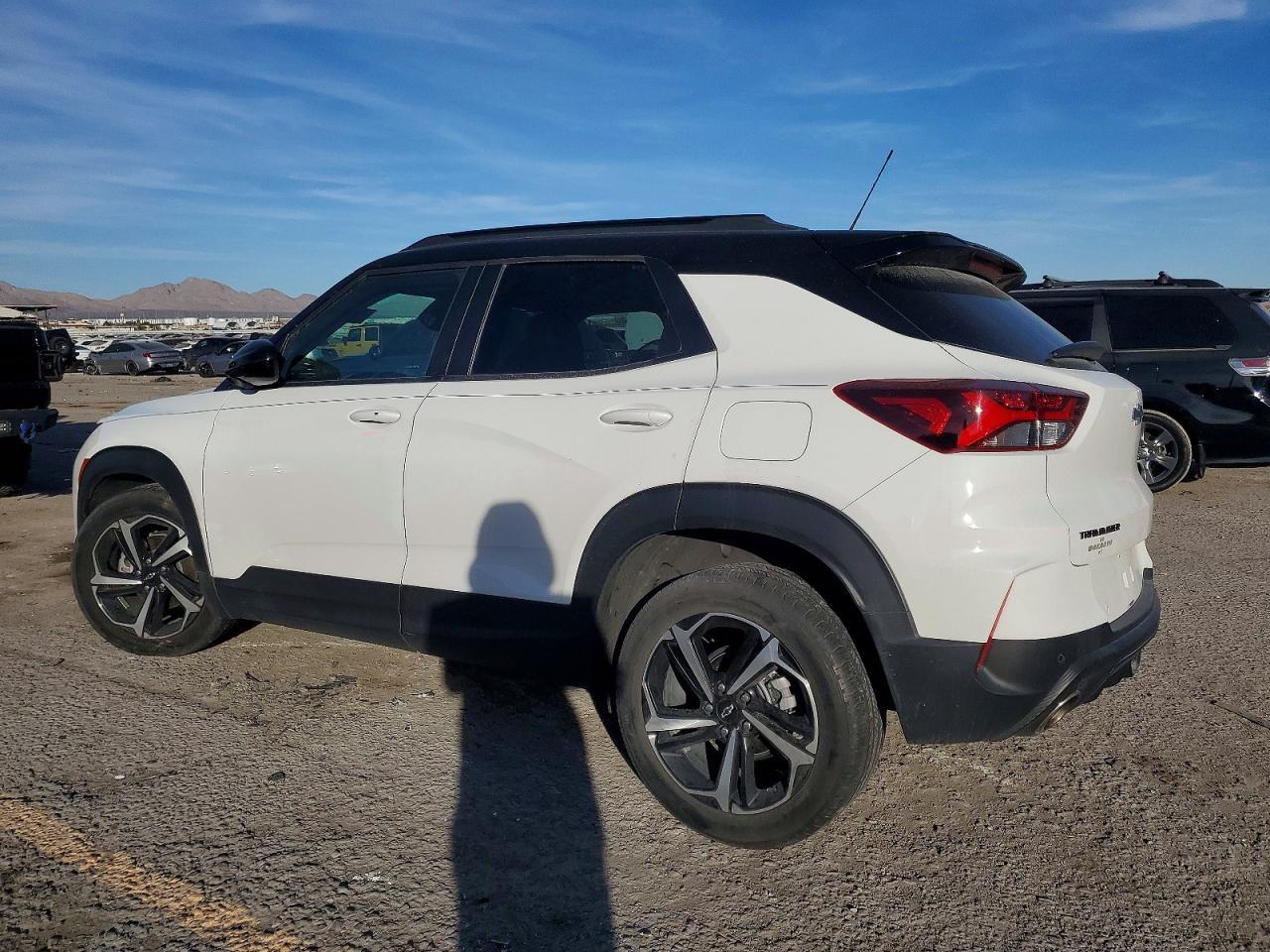 2021 Chevrolet Trailblazer Rs - Image 2