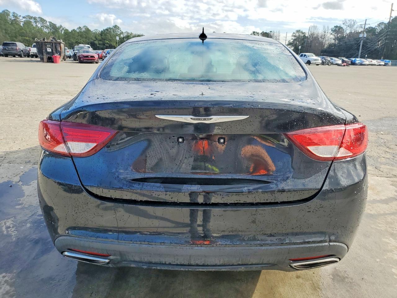 2015 Chrysler 200 S - Фото 6