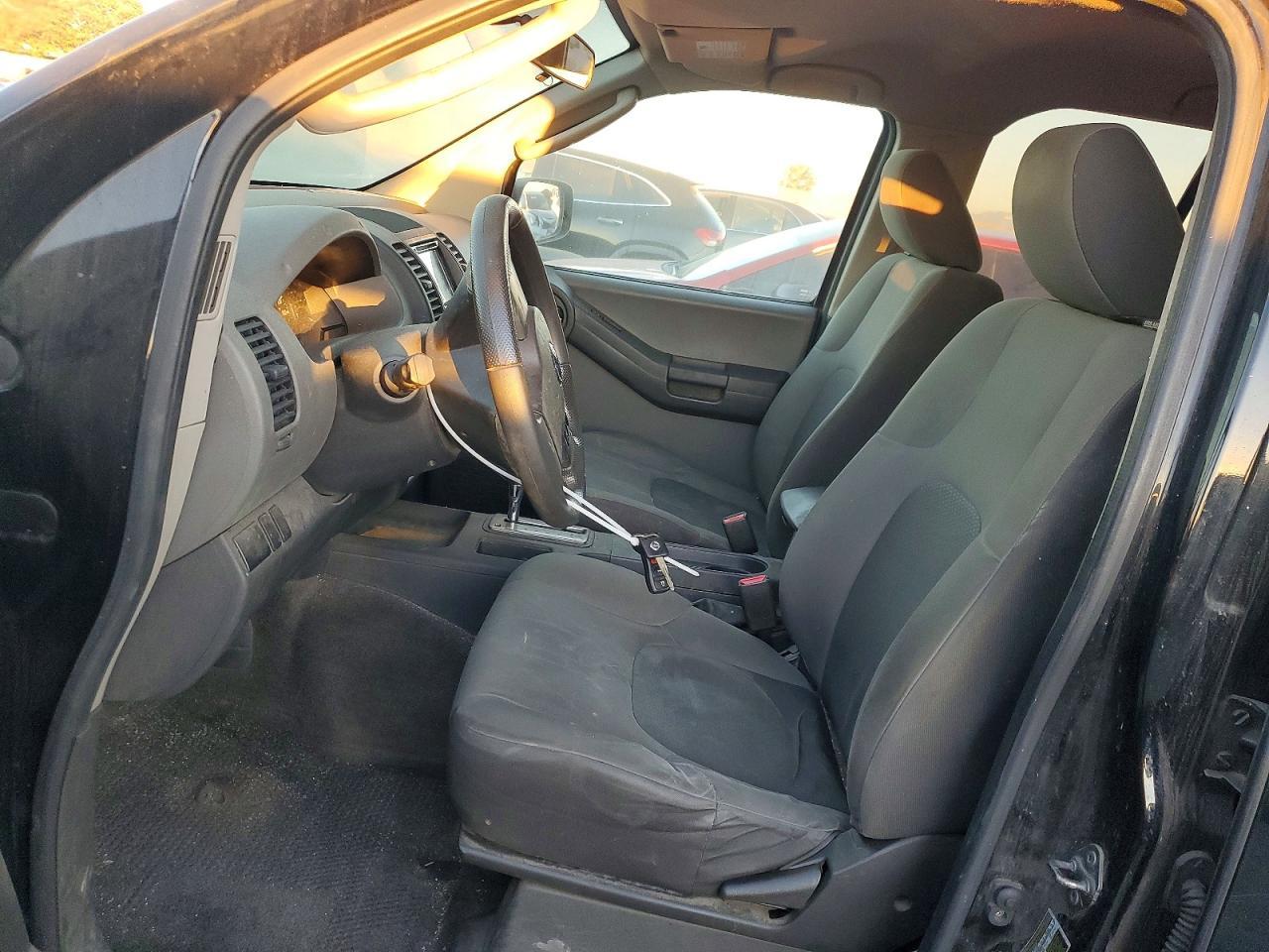 2011 Nissan Xterra Off Road - Фото 7