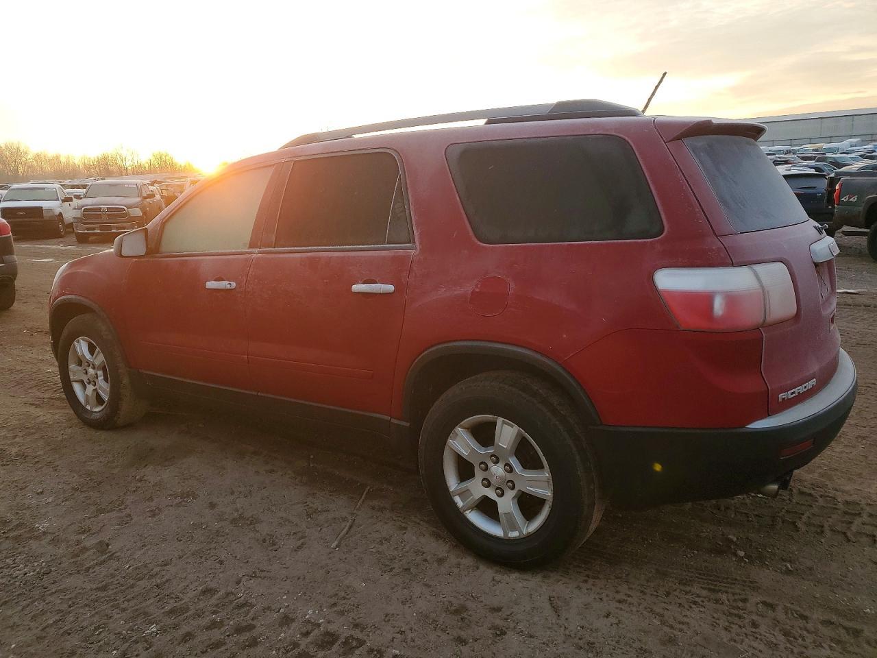 2012 GMC Acadia Sle - Image 2