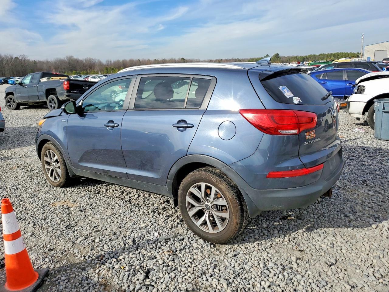 2015 Kia Sportage Lx - Image 2