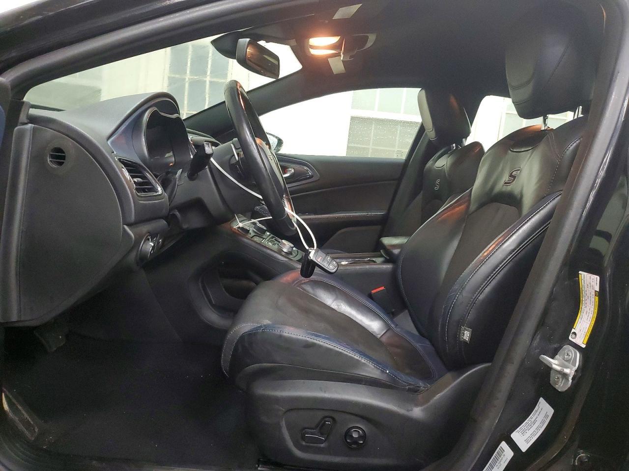 2015 Chrysler 200 S - Фото 7
