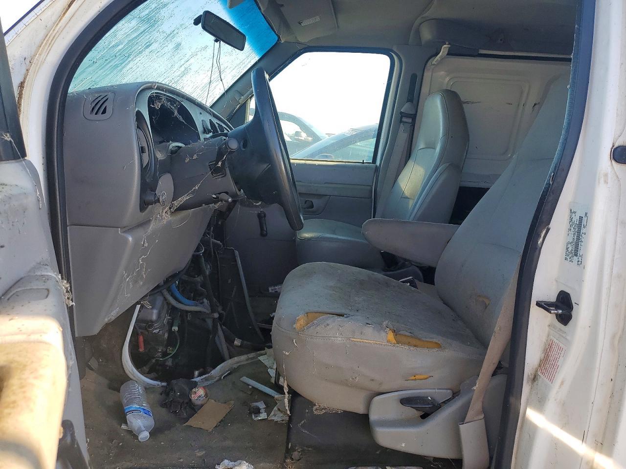 2002 Ford E150 Utility / Service Van - Image 7