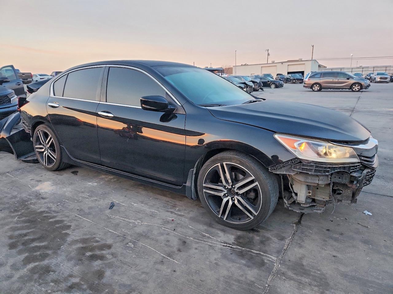 2017 Honda Accord Sport - Image 4