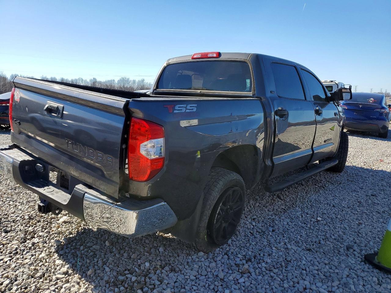 2019 Toyota Tundra Crewmax Sr5 - Фото 3