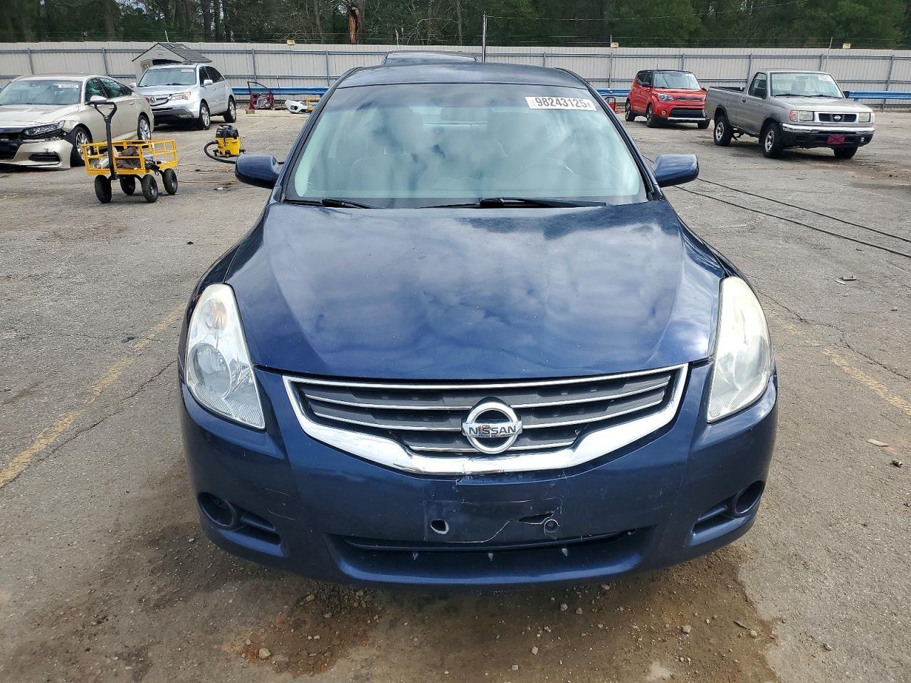 2010 Nissan Altima Base - Фото 5