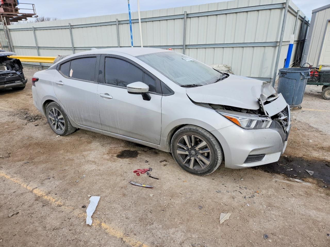2020 Nissan Versa Sv - Image 4