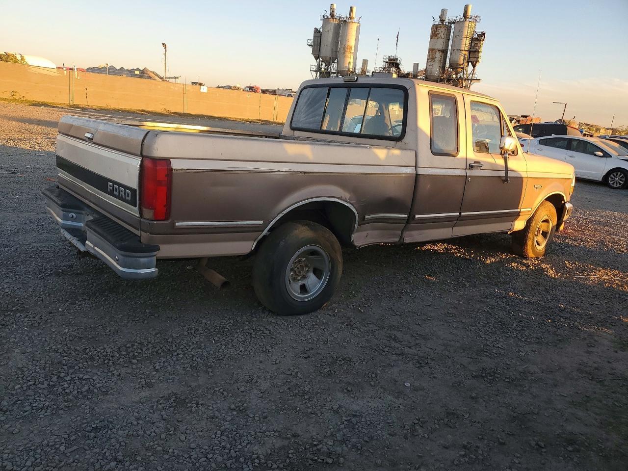 1993 Ford F-150 - Фото 3