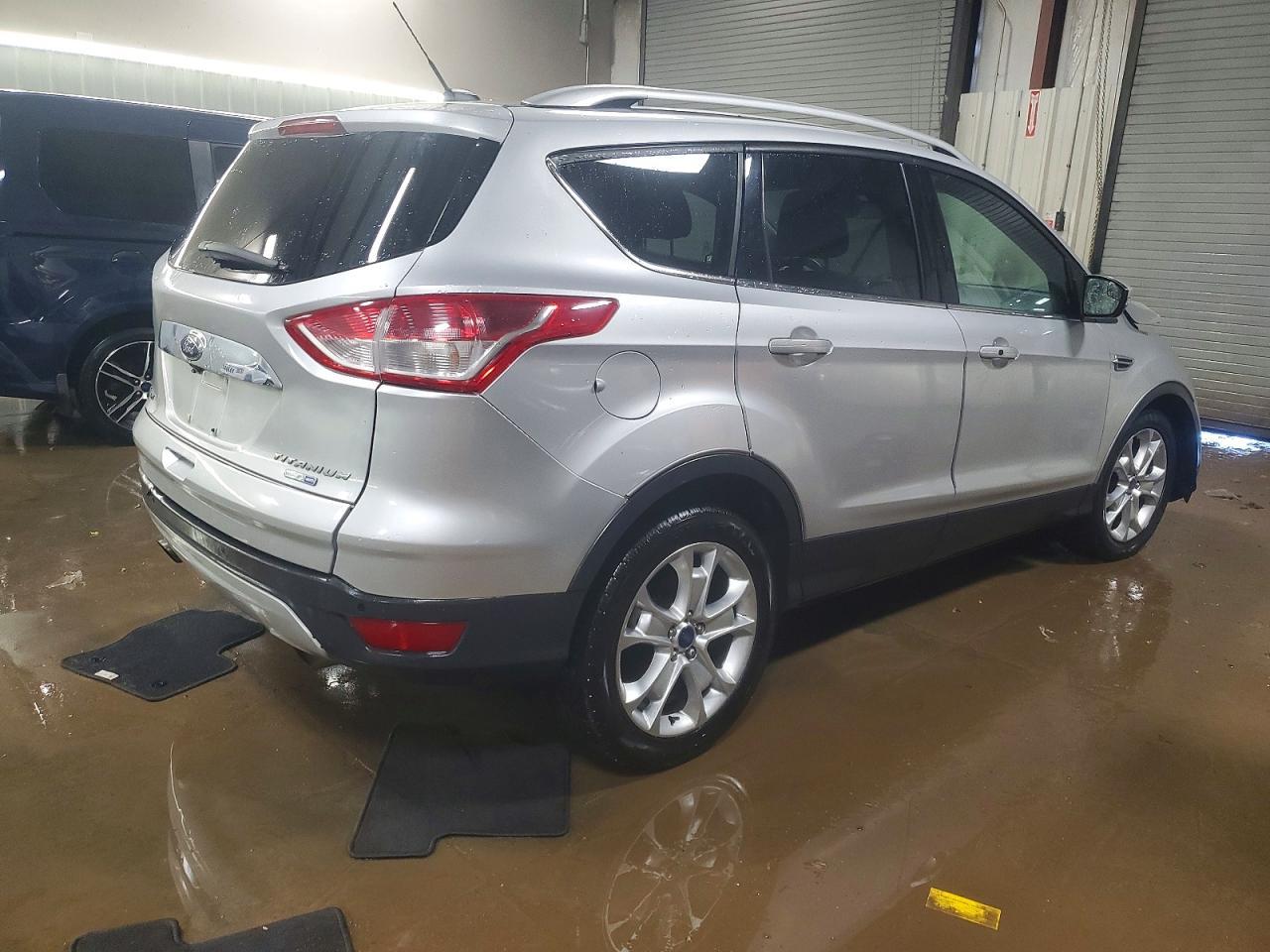 2016 Ford Escape Titanium - Фото 3