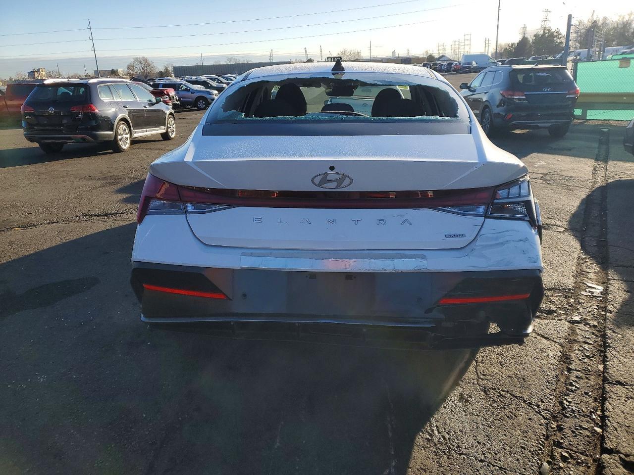 2024 Hyundai Elantra Limited - Фото 6