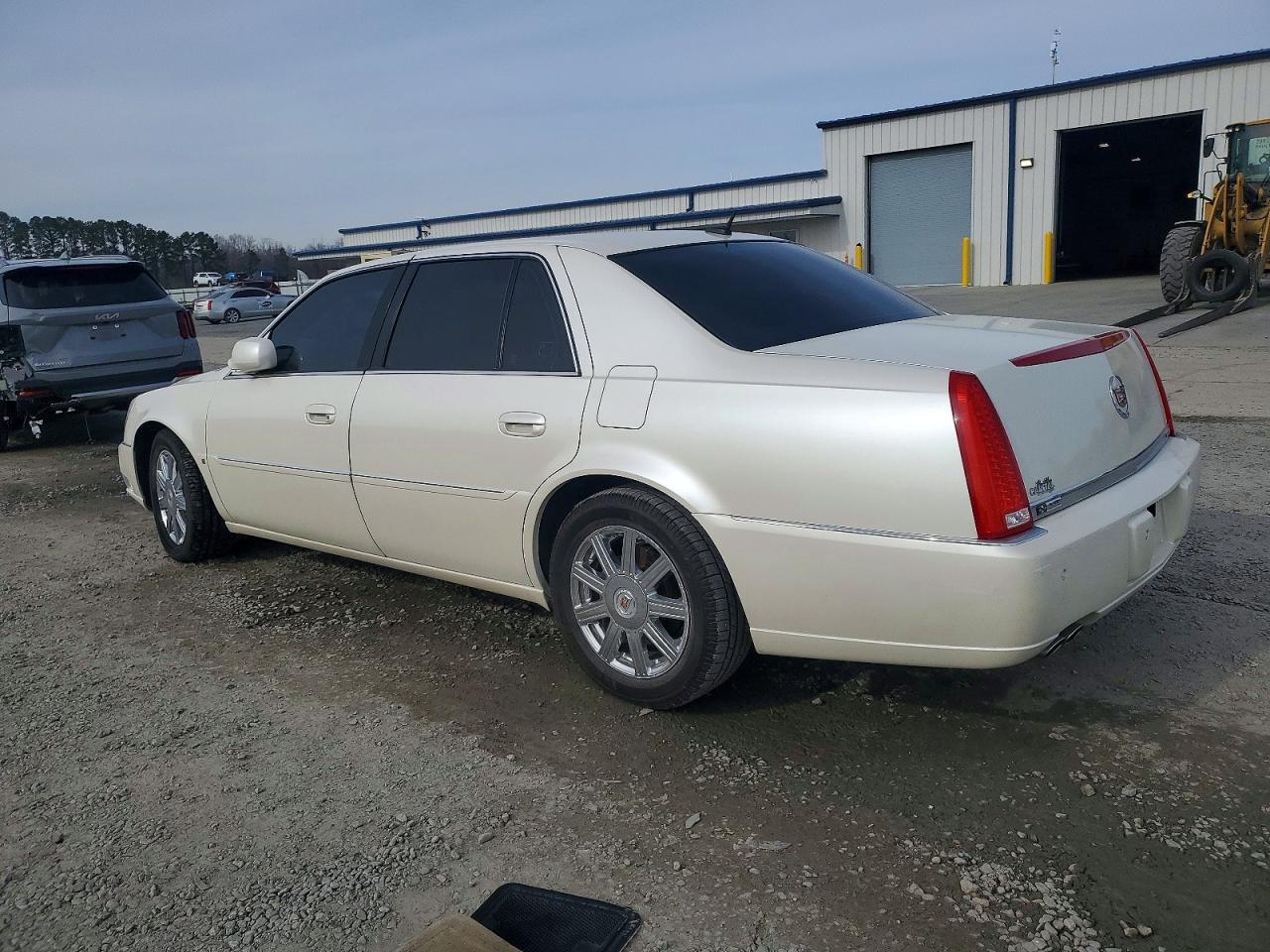 2008 Cadillac Dts - Image 2