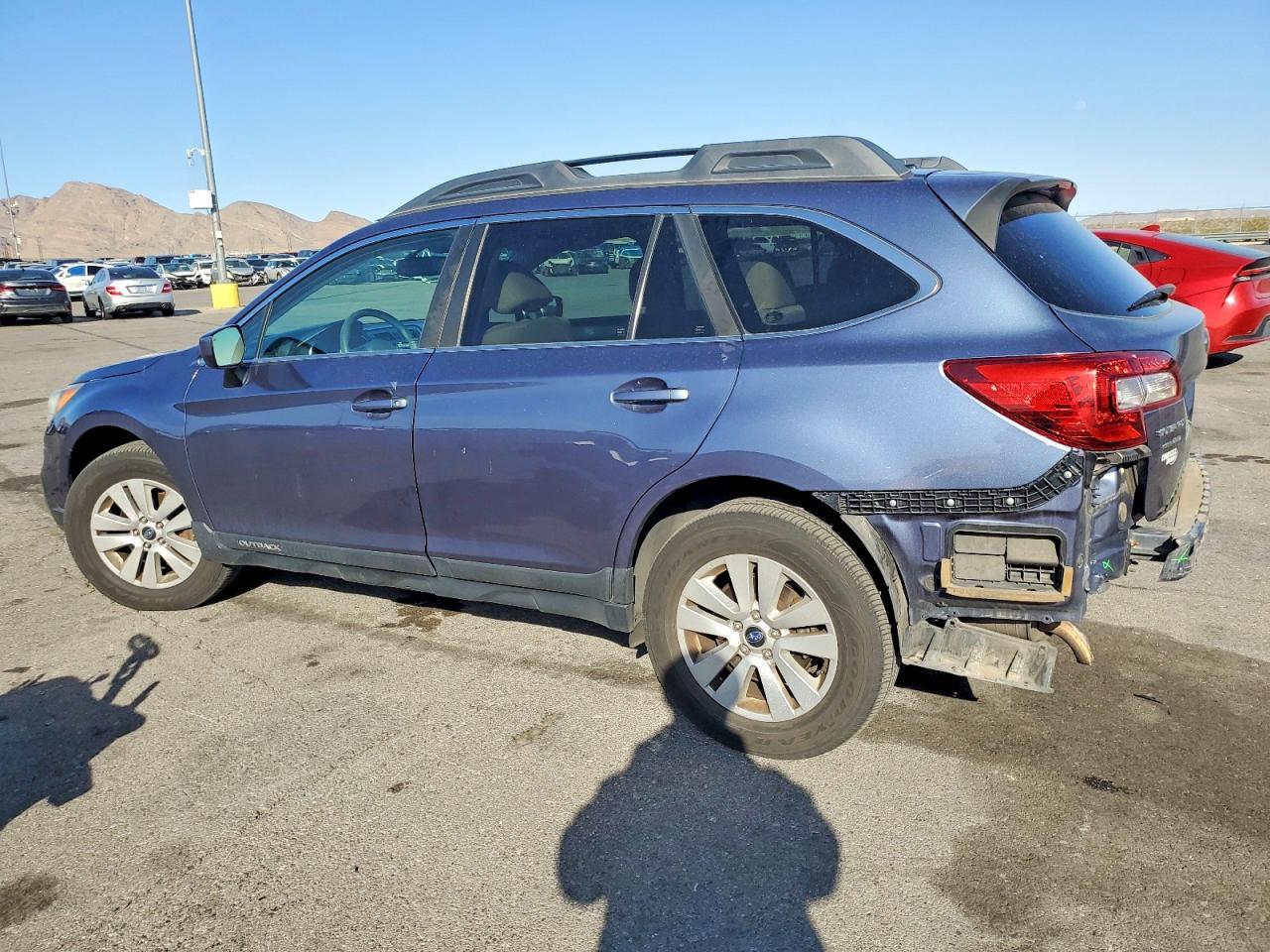 2015 Subaru Outback 2.5I Premium - Image 2