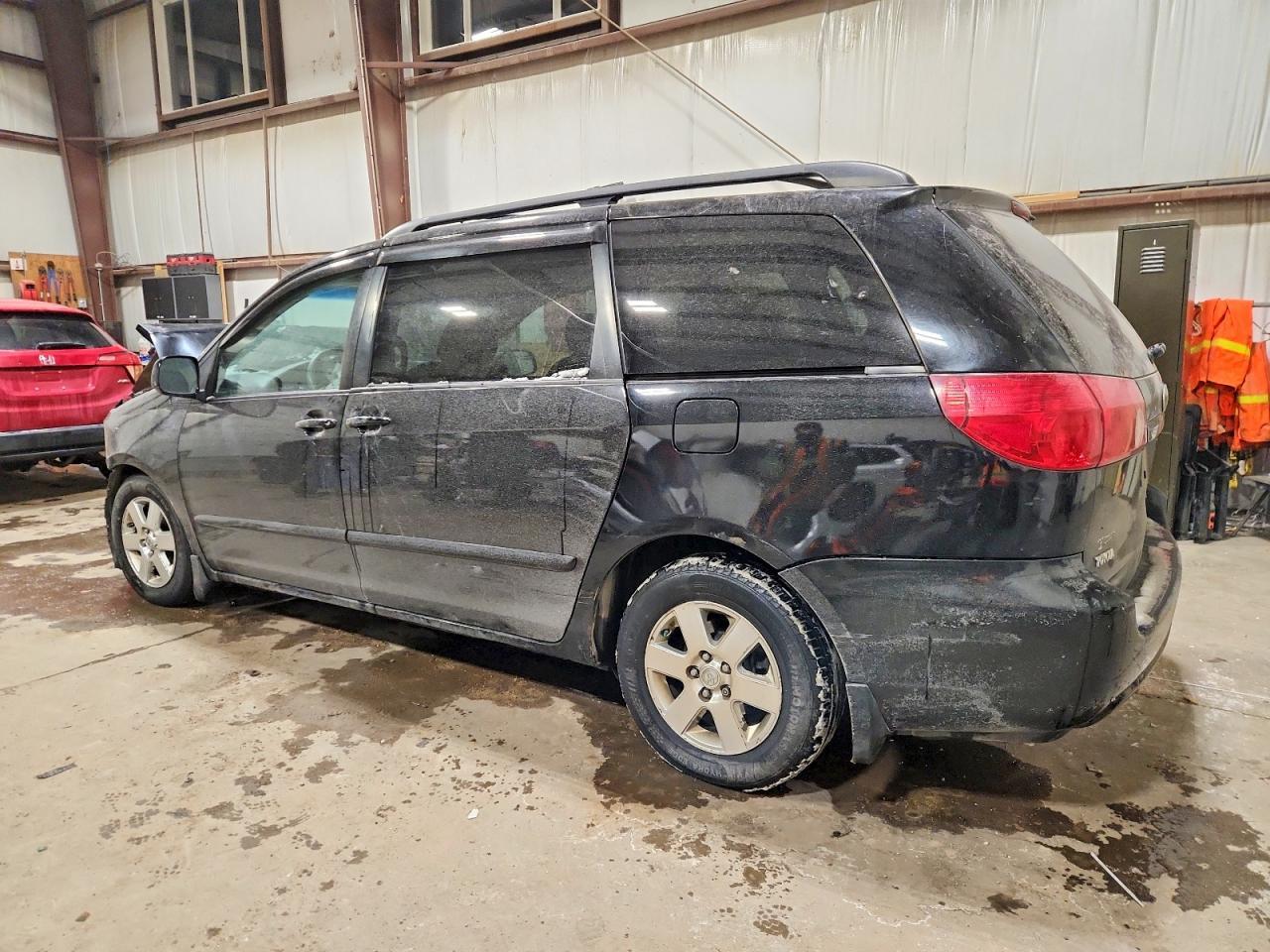 2008 Toyota Sienna Ce - Фото 2