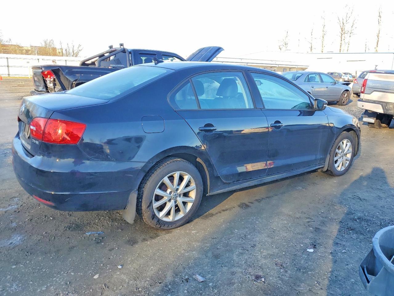 2012 Volkswagen Jetta Se - Image 3
