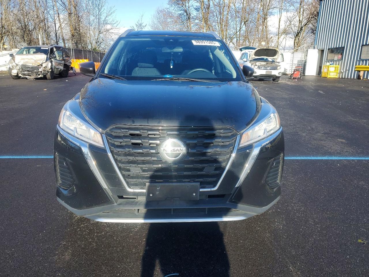 2021 Nissan Kicks Sv - Image 5
