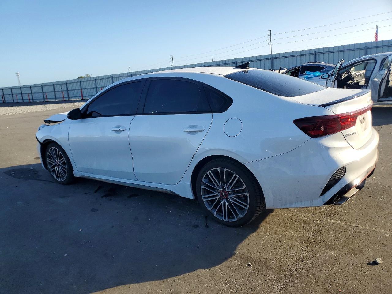 2024 Kia Forte Gt - Фото 2