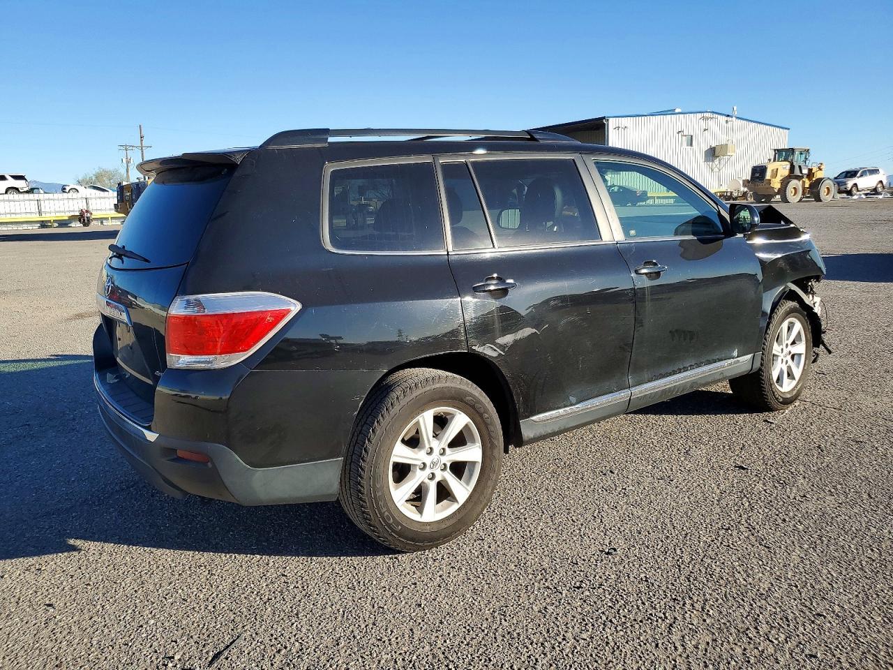 2013 Toyota Highlander Base - Фото 3