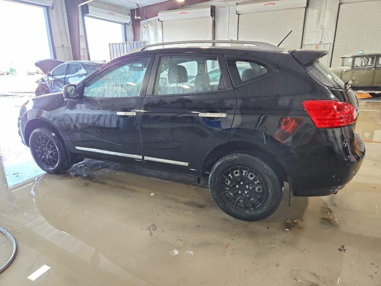 2015 Nissan Rogue Select S - Фото 2