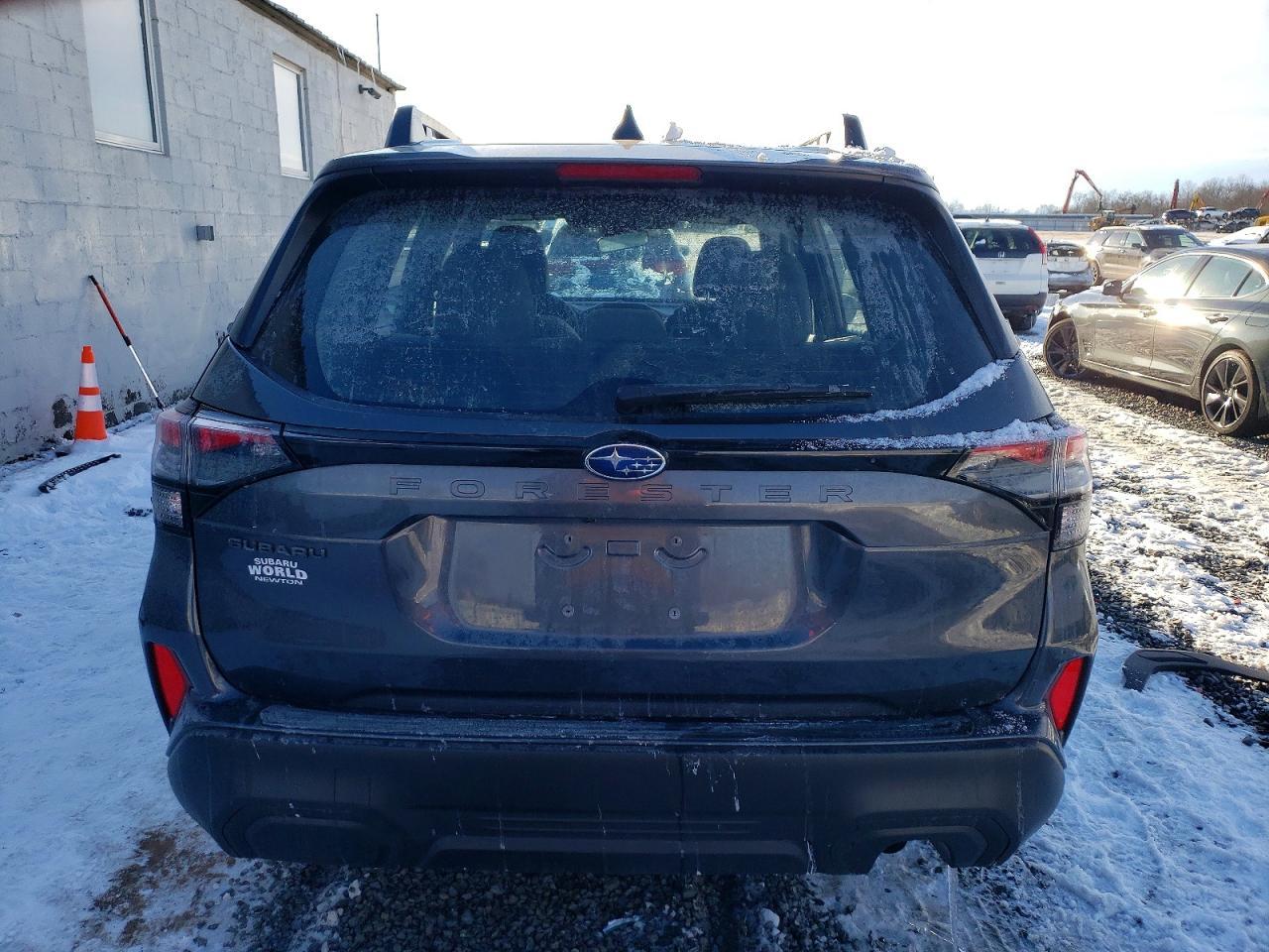 2025 Subaru Forester - Image 6