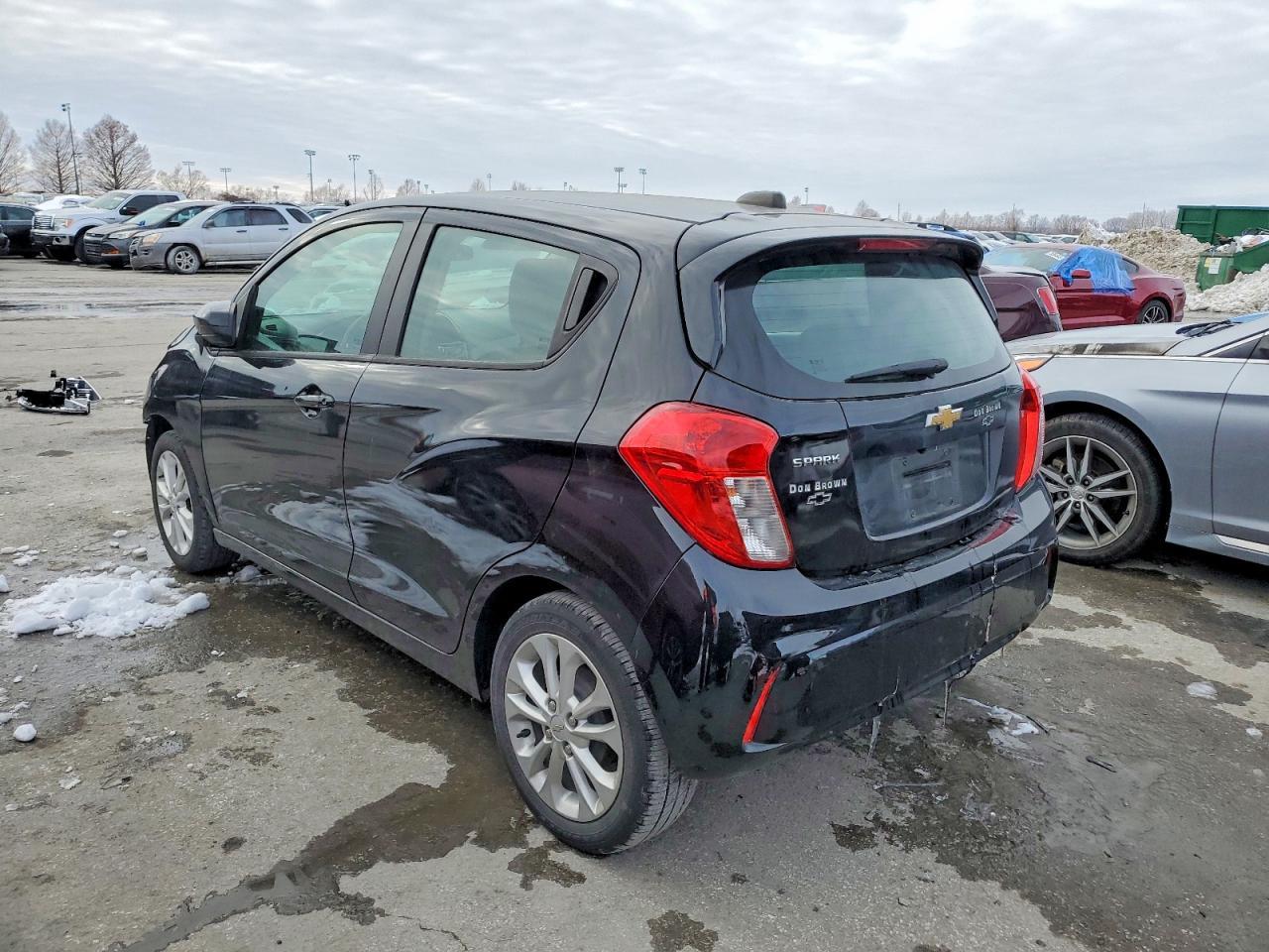 2021 Chevrolet Spark 1Lt - Фото 2