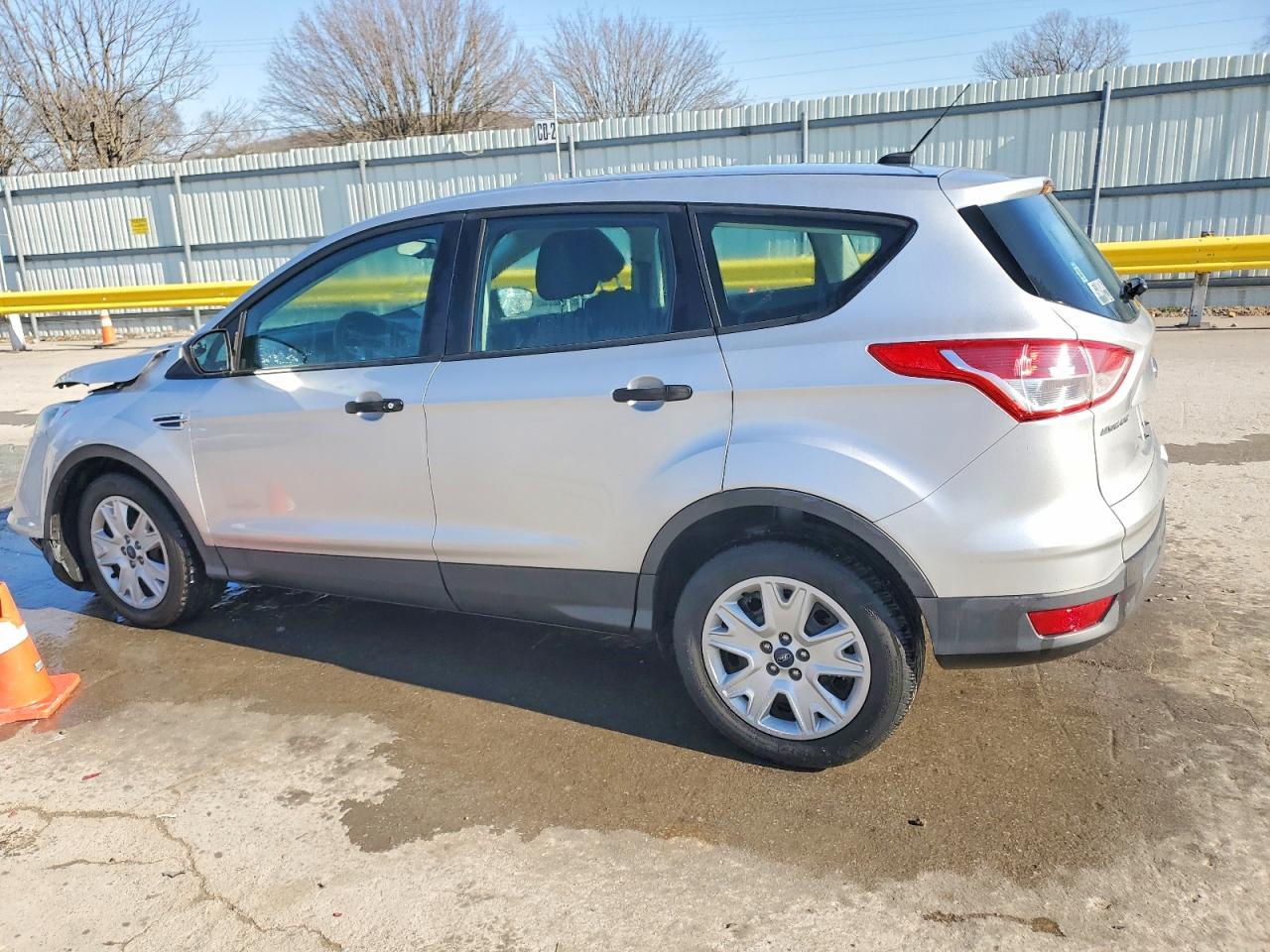 2014 Ford Escape S - Image 2