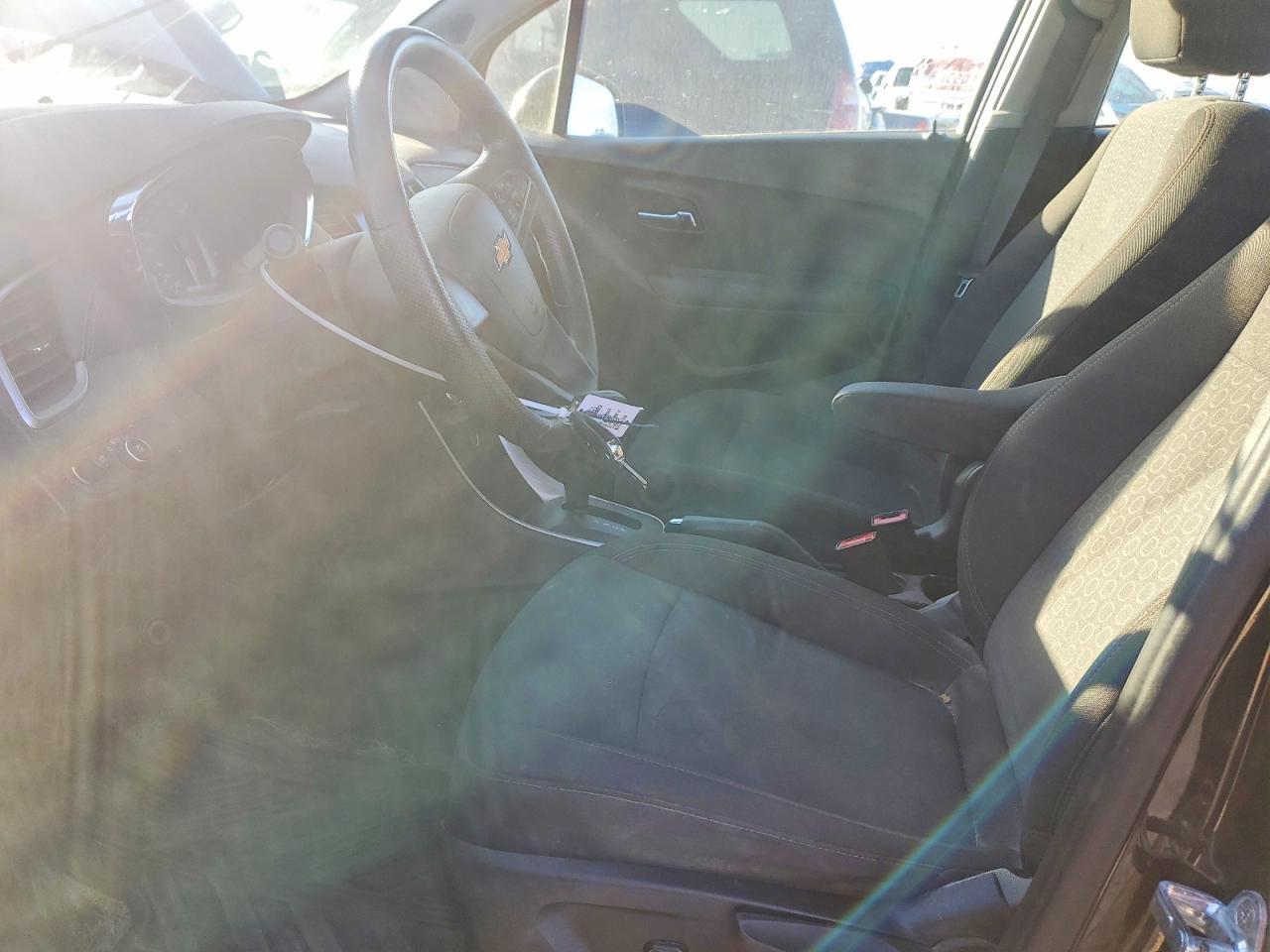 2020 Chevrolet Trax Ls - Image 7