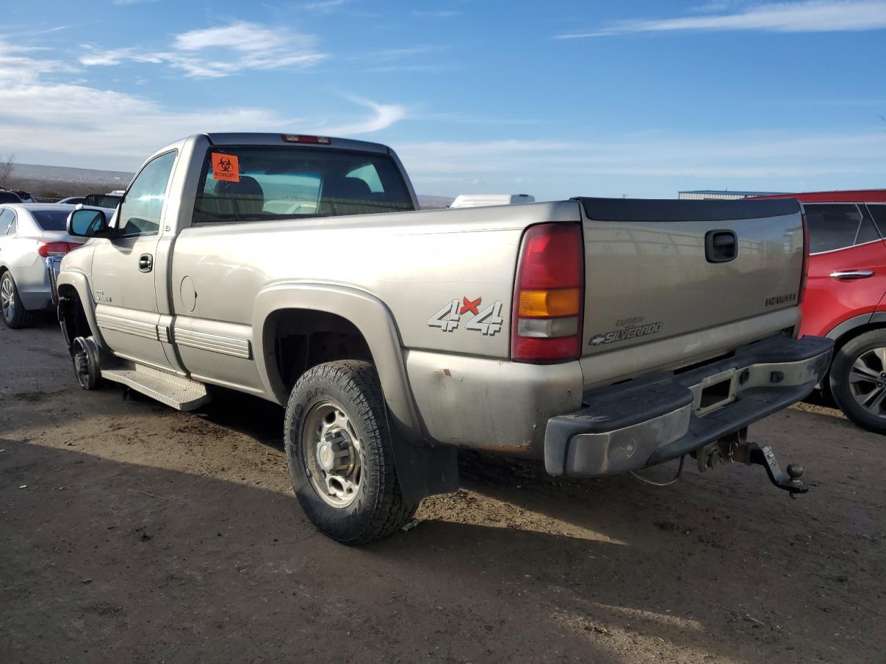 2002 Chevrolet Silverado K2500 Heavy Duty - Фото 2
