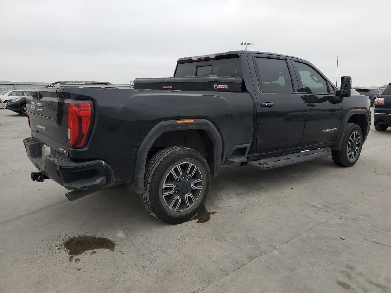2020 GMC Sierra K2500 At4 - Фото 3