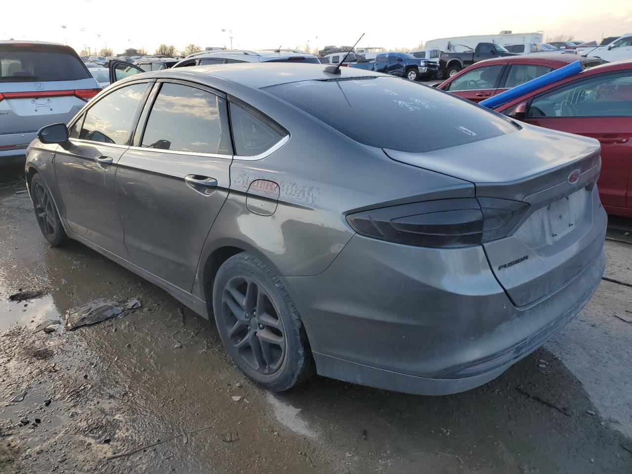 2013 Ford Fusion Se - Image 2