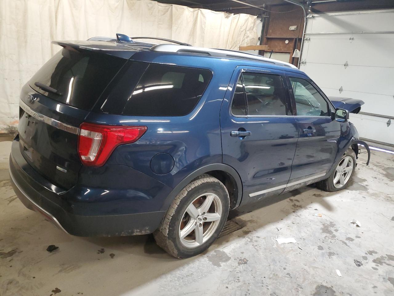 2016 Ford Explorer X - Фото 3