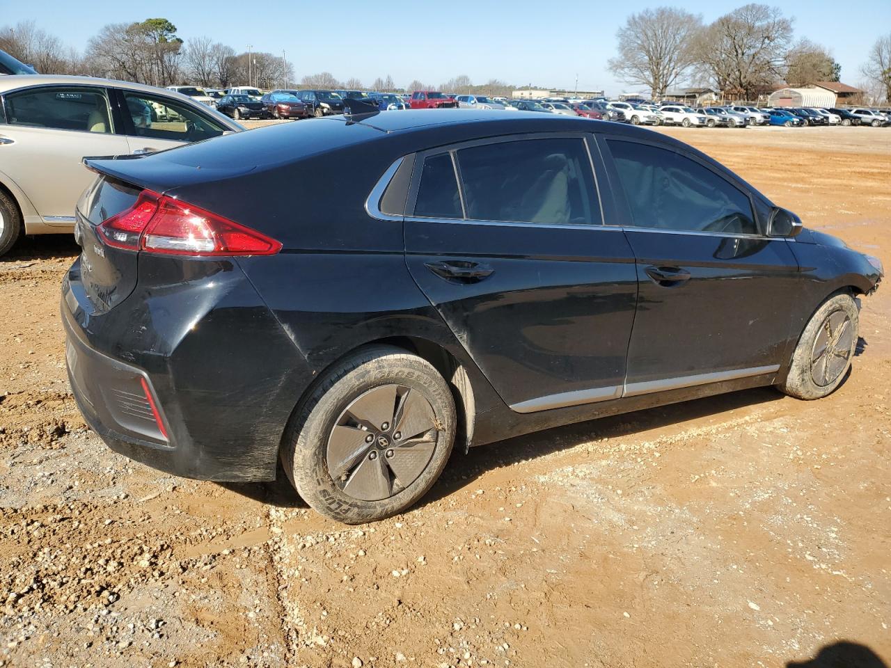 2022 Hyundai Ioniq Se - Фото 3