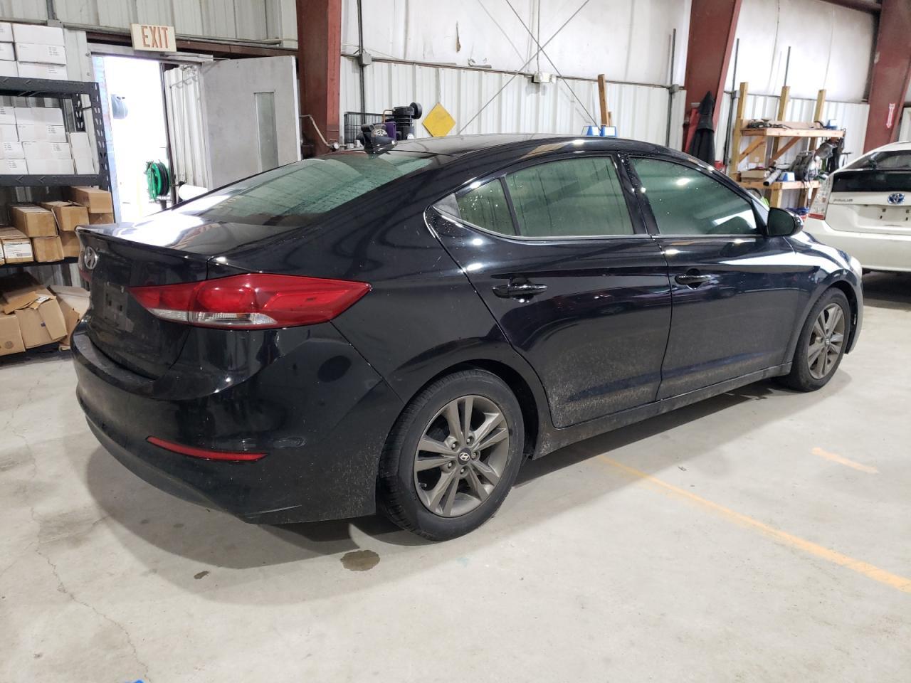 2017 Hyundai Elantra Se - Image 3