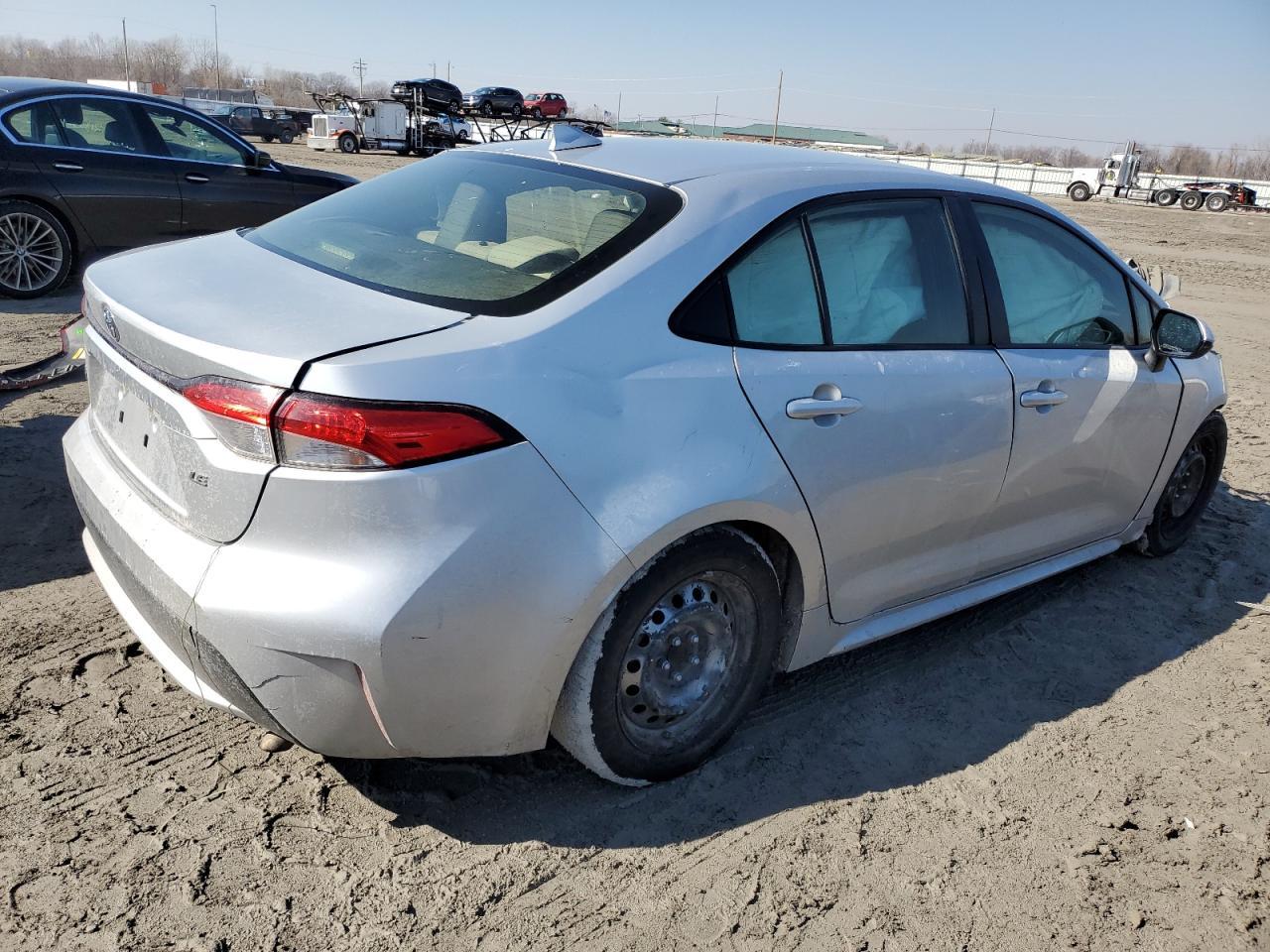 2021 Toyota Corolla Le - Image 3